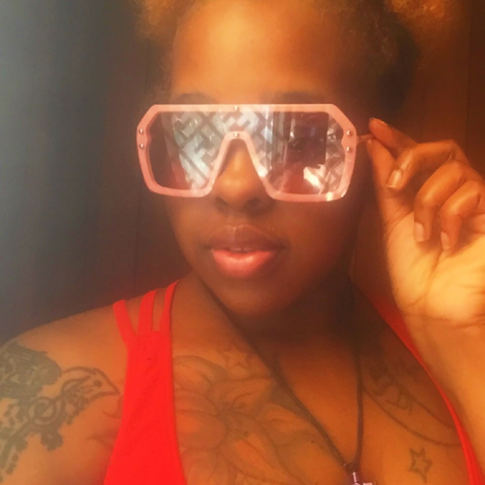 HOT!!! NWOT Women’s Pink Sunglasses